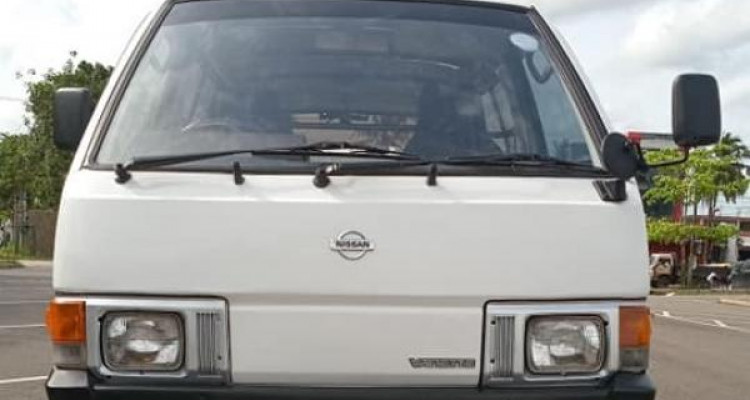 NISSAN VANETTE 1987