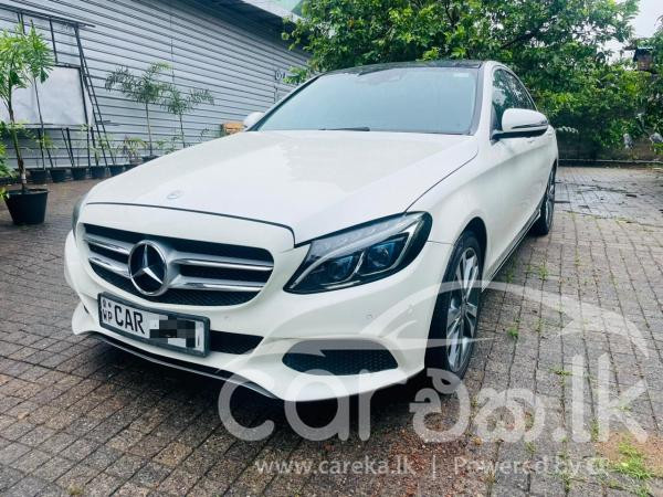 MERCEDES BENZ C350E AMG Premium Plus 2016