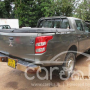 MITSUBISHI L200 2016