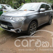 MITSUBISHI OUTLANDER 2015