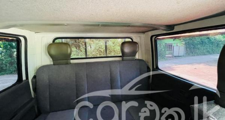 MITSUBISHI CANTER CREW CAB 2006