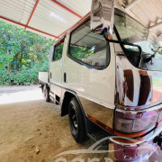 MITSUBISHI CANTER CREW CAB 2006