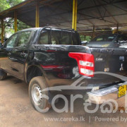 MITSUBISHI L200 2016