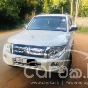 MITSUBISHI MONTERO 2011
