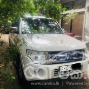MITSUBISHI MONTERO 2011