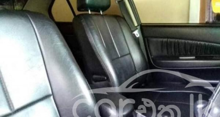 MITSUBISHI GALANT 2001