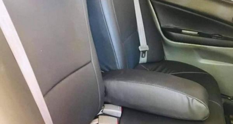 MITSUBISHI GALANT 2001