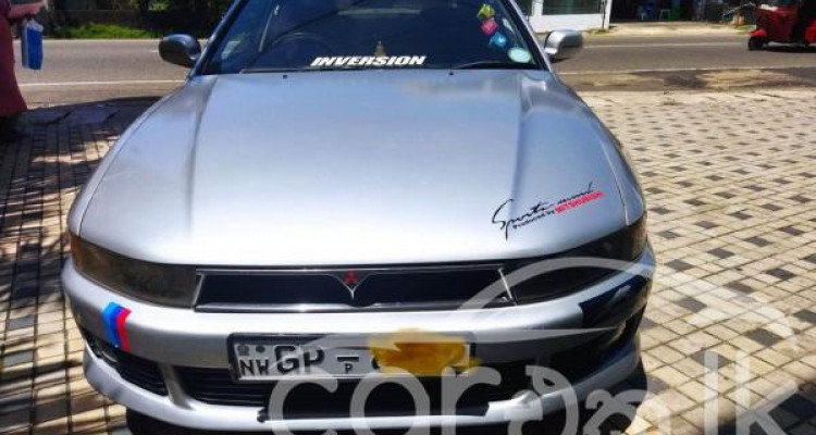 MITSUBISHI GALANT 2001