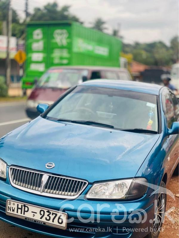 NISSAN SUNNY 2000