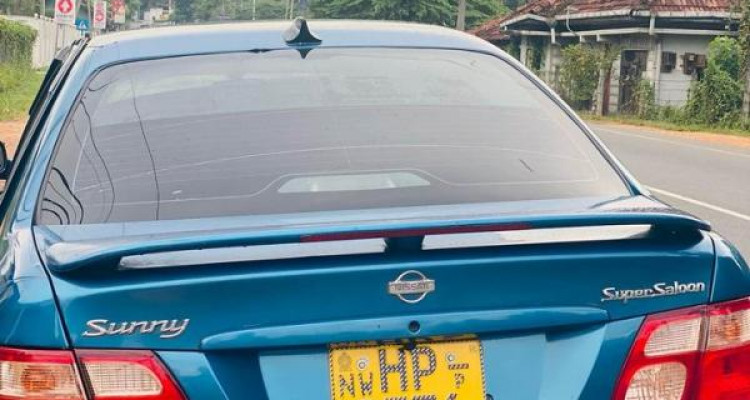 NISSAN SUNNY 2000