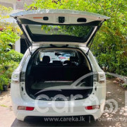 MITSUBISHI OUTLANDER PHEV 2014