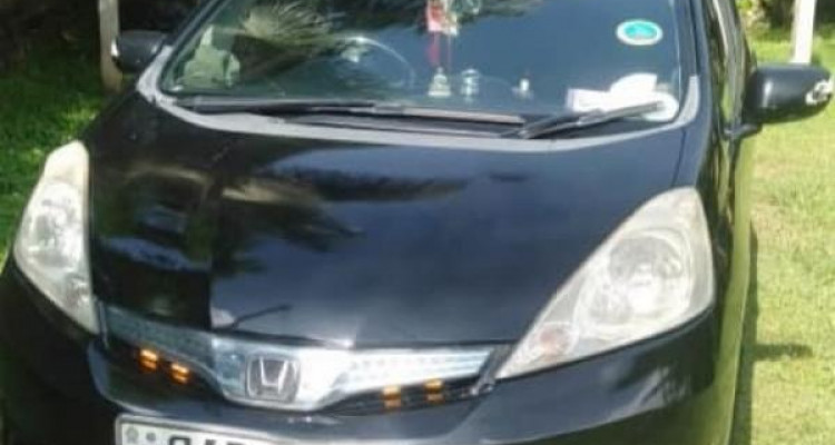 HONDA FIT SHUTTLE 2012
