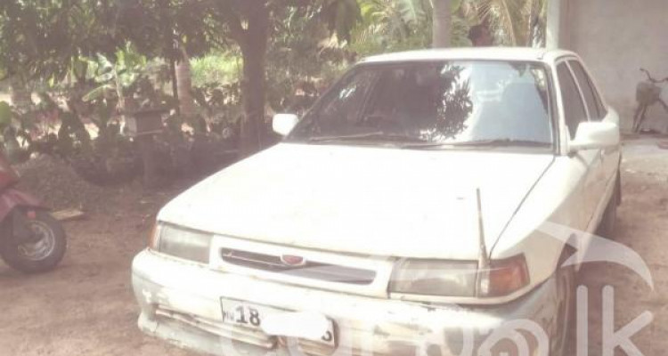 MAZDA FAMILIA 1994