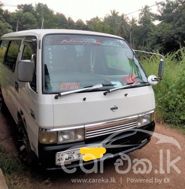 NISSAN CARAVAN 2000