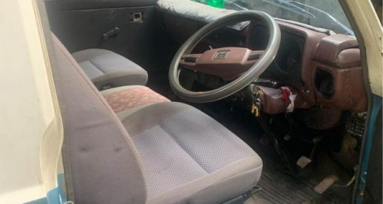 TOYOTA HIACE LH30 1982