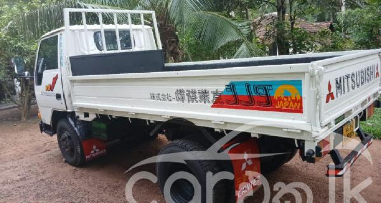 MITSUBISHI CANTER 1990