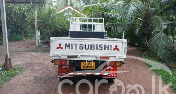 MITSUBISHI CANTER 1990
