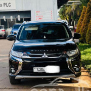 MITSUBISHI OUTLANDER PHEV 2015