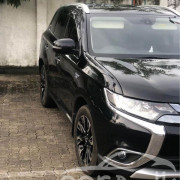 MITSUBISHI OUTLANDER PHEV 2015