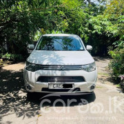 MITSUBISHI OUTLANDER PHEV 2014