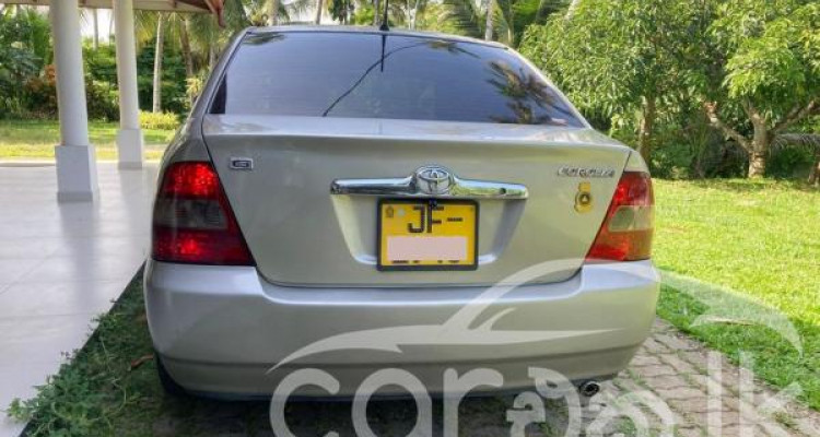 TOYOTA COROLLA 121 2000