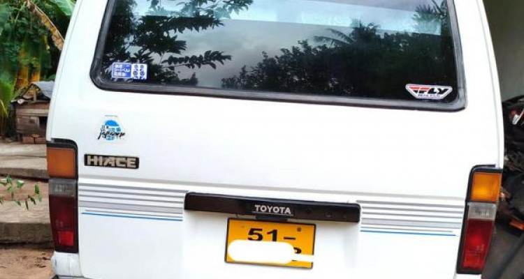 TOYOTA HIACE 1986