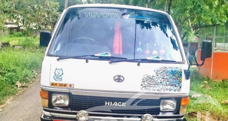 TOYOTA HIACE 1986
