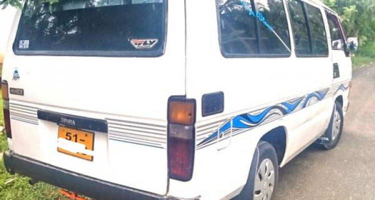 TOYOTA HIACE 1986