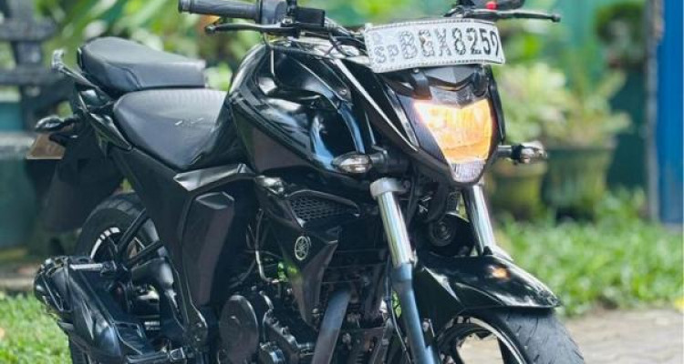 YAMAHA FZ V2 2018