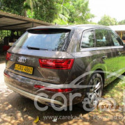 AUDI Q7 2017
