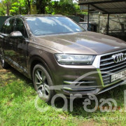 AUDI Q7 2017