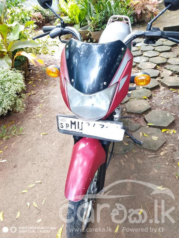 BAJAJ CT100 2004