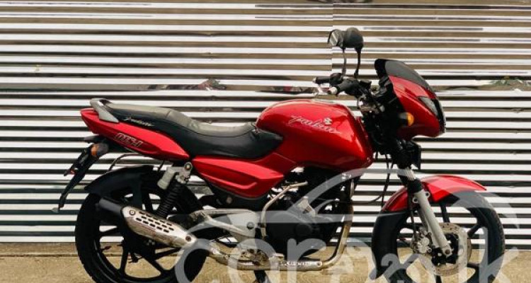 BAJAJ PULSAR  150 2007
