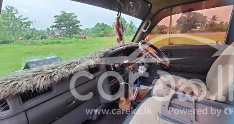NISSAN CARAVAN QD32 1998