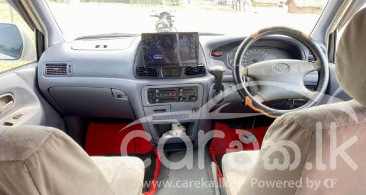 TOYOTA NOAH KR42 2001