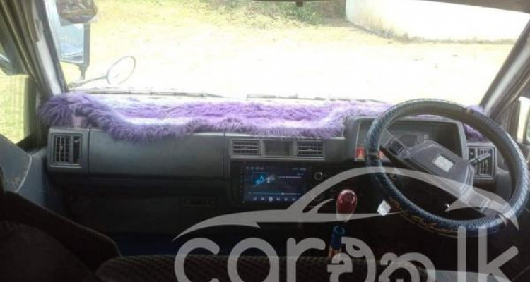 MAZDA BONGO 1993