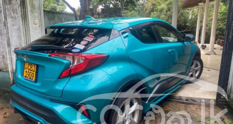 TOYOTA C-HR 2018