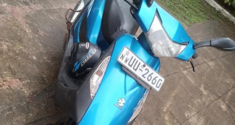 BAJAJ KRISTAL 2008