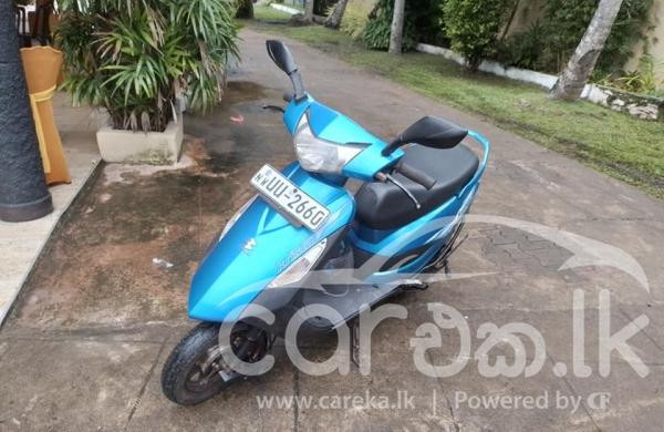 BAJAJ KRISTAL 2008