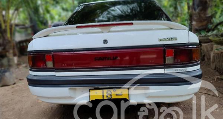 MAZDA FAMILIA 1989