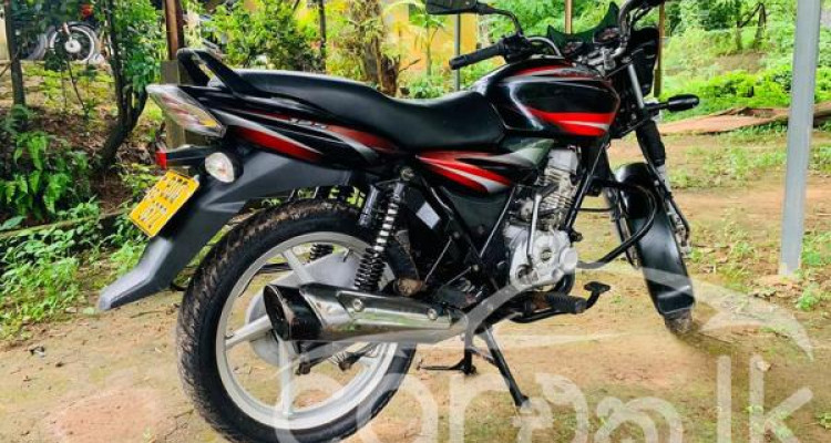 BAJAJ DISCOVER 125 2015