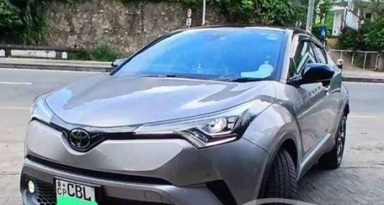 TOYOTA C-HR 2017