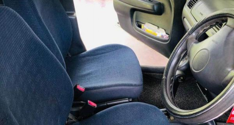 SUZUKI ALTO 2004