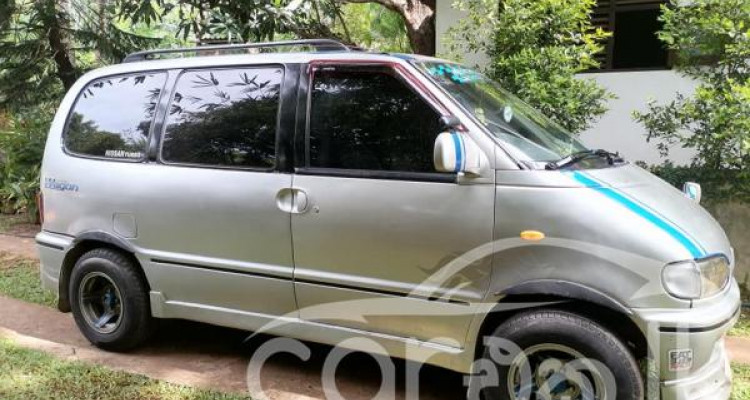 NISSAN SERENA 1998