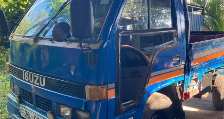 ISUZU ELF 1988