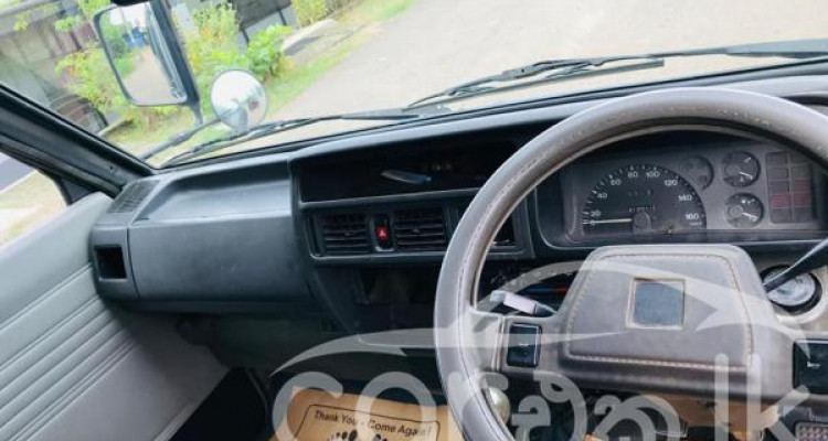 MAZDA BONGO 1993