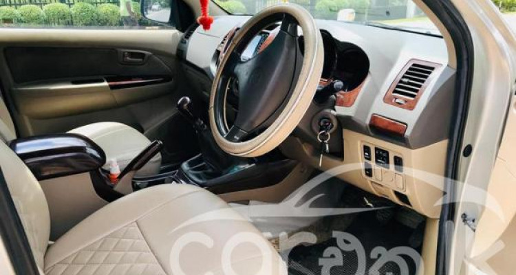 TOYOTA HILUX VIGO 2010