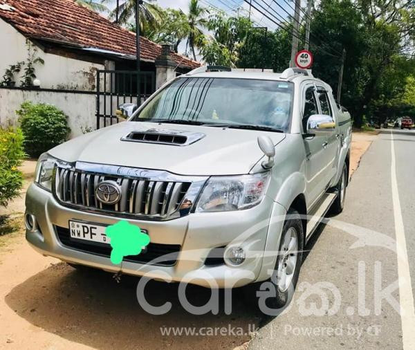 TOYOTA HILUX VIGO 2010
