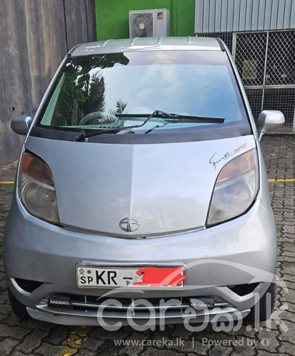 TATA NANO LX 2012