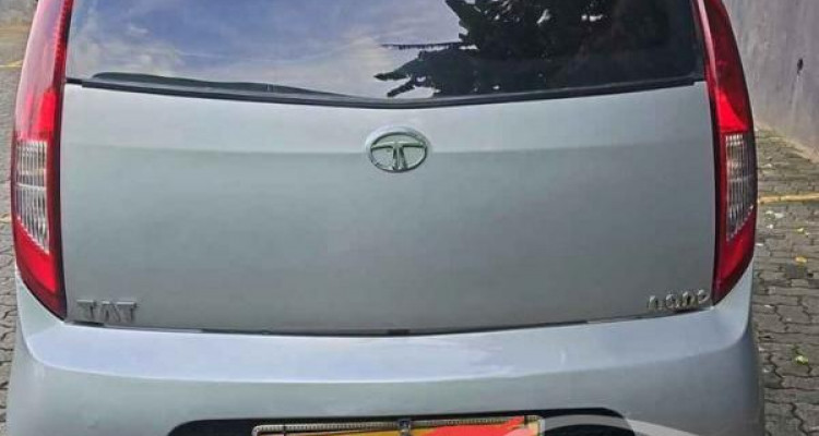 TATA NANO LX 2012